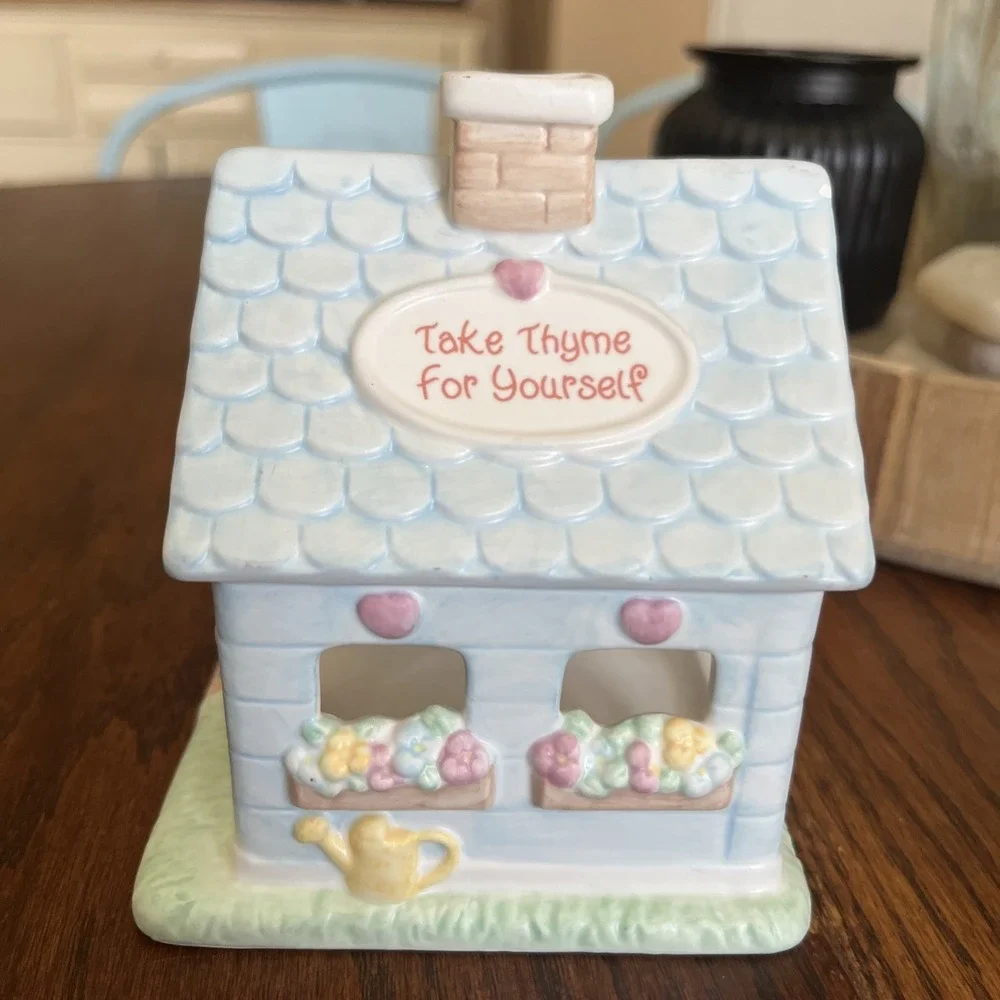 Precious Moments Ceramic Tea Light Candle Holder Grandma's House, 4